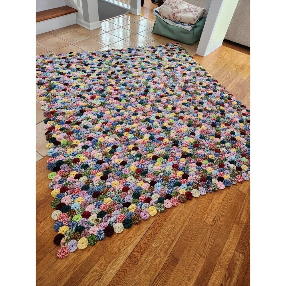 Handmade Multicolor Yo-Yo Patchwork Quilt